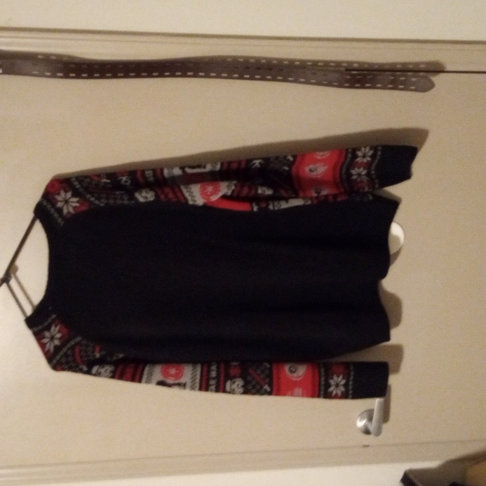 Sweater - Picture 3 of 3